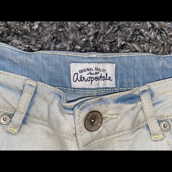 Low rise Aeropostale Shorts size 5/6 - Picture 4 of 4